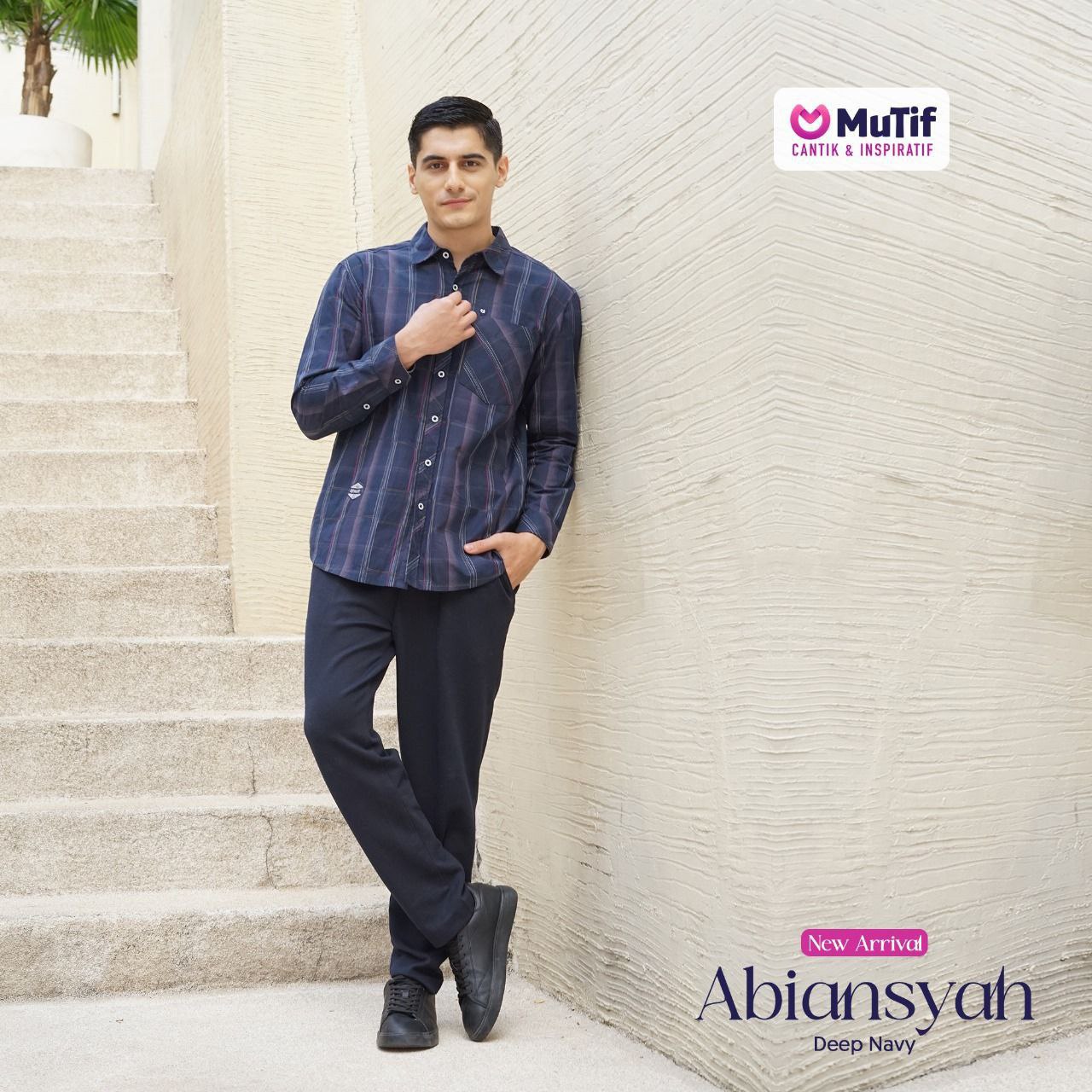 MUTIF ABIANSYAH DEEP NAVY