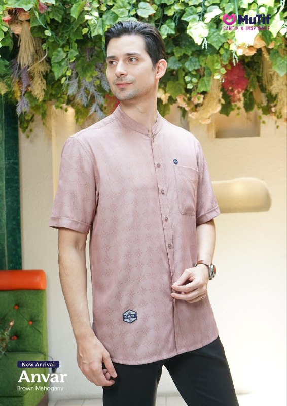 MUTIF ANVAR BROWN MAHOGANY